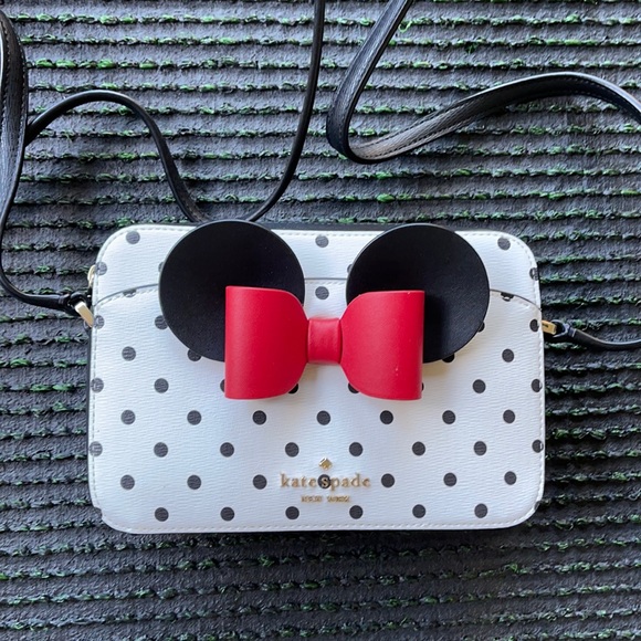 disney x kate spade new york other minnie mouse camera bag - Picture 1 of 16